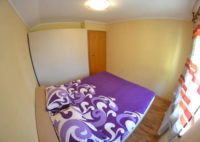 Ribaricevi Dvori Lägenhet Banjol