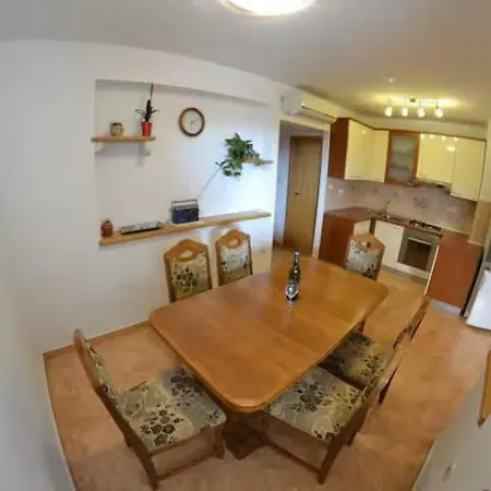Ribaricevi Dvori Apartmán