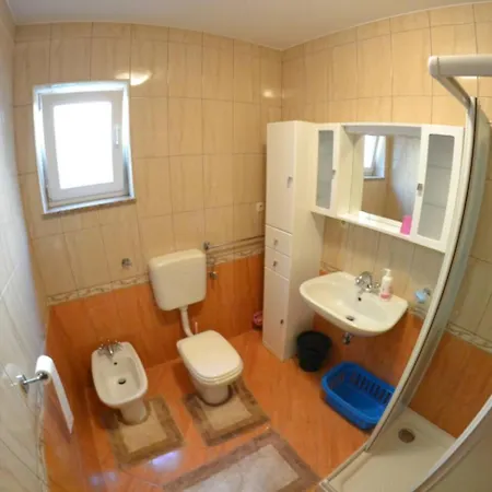 Ribaricevi Dvori *