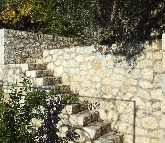 Ribaricevi Dvori *